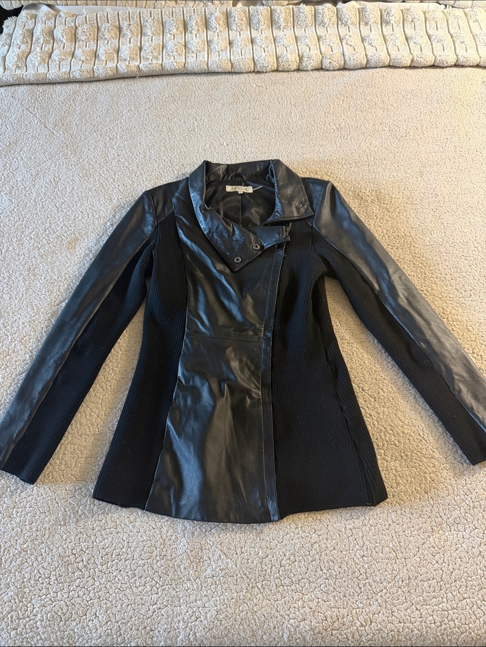 Teri Jon Black Mixed Leather & Knit Panel Jacket size 8